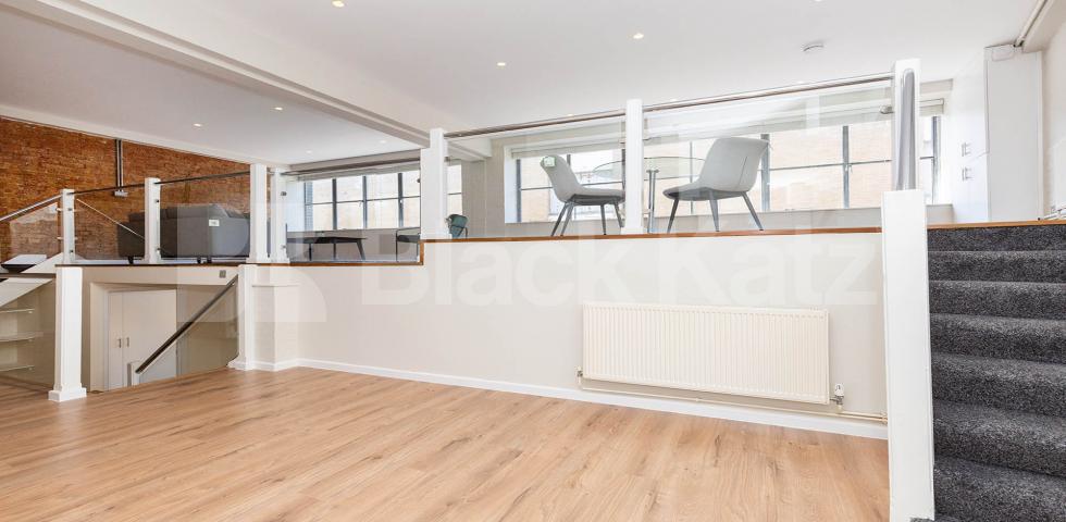 			WAREHOUSE CONVERSION IN ANGEL-OLD STREET-SHOREDITCH, 2 Bedroom, 1 bath, 1 reception Flat			 EAGLE HOUSE-EAGLE WHARF ROAD, ANGEL-OLD STREET-SHOREDITCH